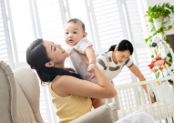 带小孩保姆,育儿专家教你如何挑选与培养优秀保姆