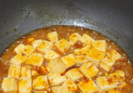麻婆豆腐的制作过程,麻婆豆腐的制作秘籍详解